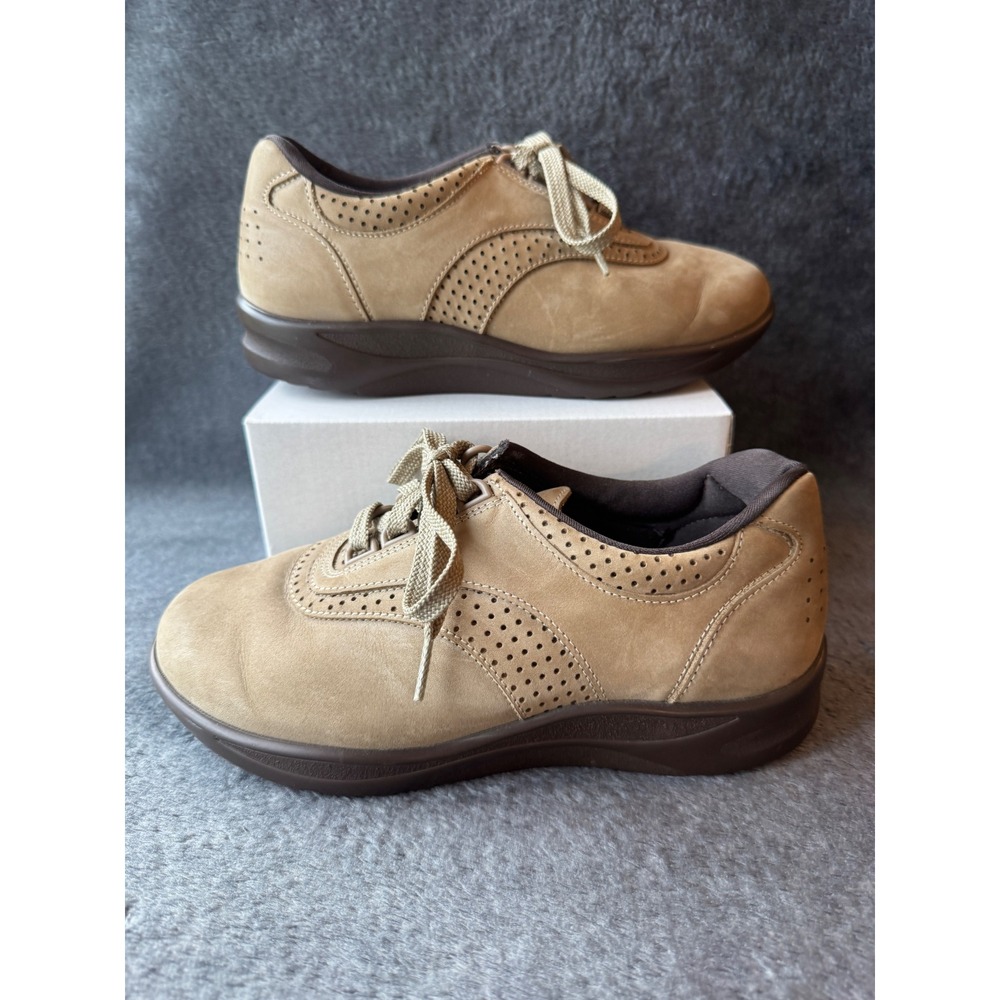 SAS Walk Easy Tan Nubuck Leather Comfort Walking Shoes Made in USA Womens 6WW